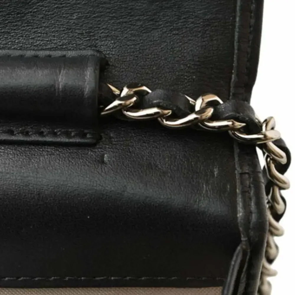 CHANEL Black Wallet